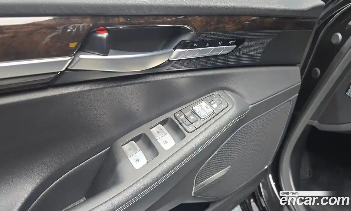 Genesis G90 2019 3.3 Автомат в Москве № 118119, фото 19