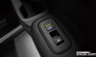 Hyundai Santa Fe 2025 2.5 Автомат в Москве № 119585, миниатюра 11