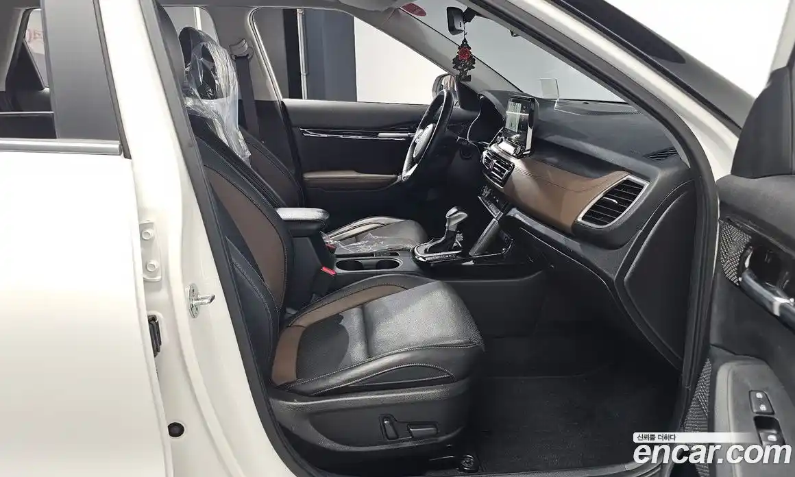 Kia Seltos 2022 1.6 Автомат в Москве № 120114, фото 3