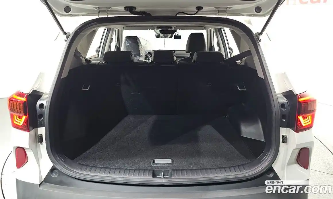 Kia Seltos 2022 1.6 Автомат в Москве № 120114, фото 4