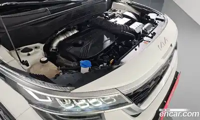 Kia Seltos 2022 1.6 Автомат в Москве № 120114, миниатюра 6