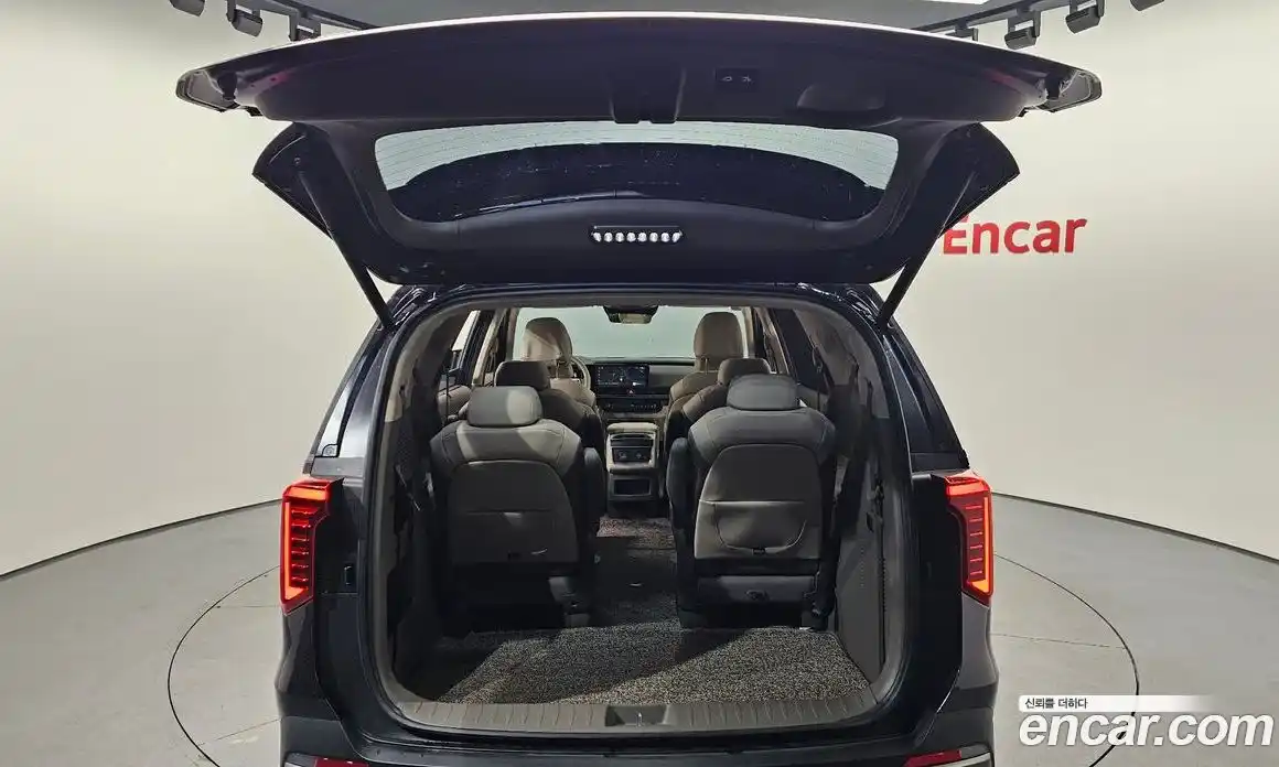 Kia Canival 2024 2.2 Автомат в Москве № 121151, фото 18