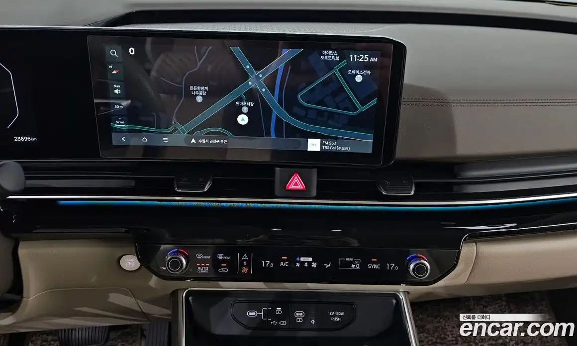 Kia Canival 2024 2.2 Автомат в Москве № 121151, фото 3