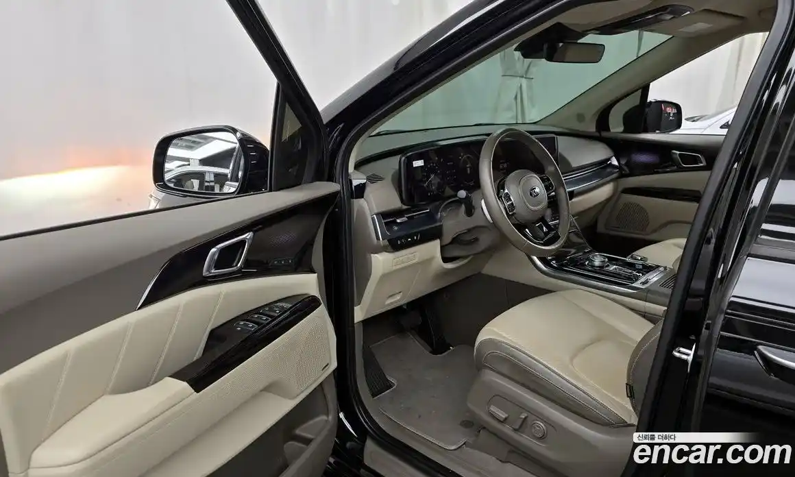 Kia Canival 2021 3.5 Автомат в Москве № 121961, фото 4