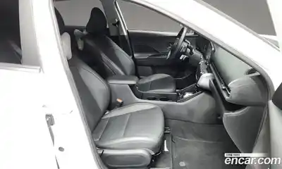 Hyundai Kona 2023 1.6 Автомат в Москве № 123730, миниатюра 5