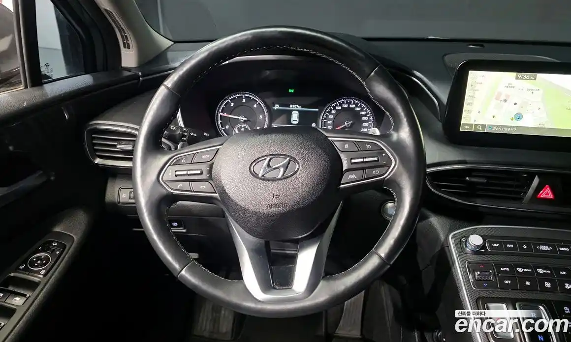 Hyundai Santa Fe 2023 2.2 Автомат в Москве № 124039, фото 3