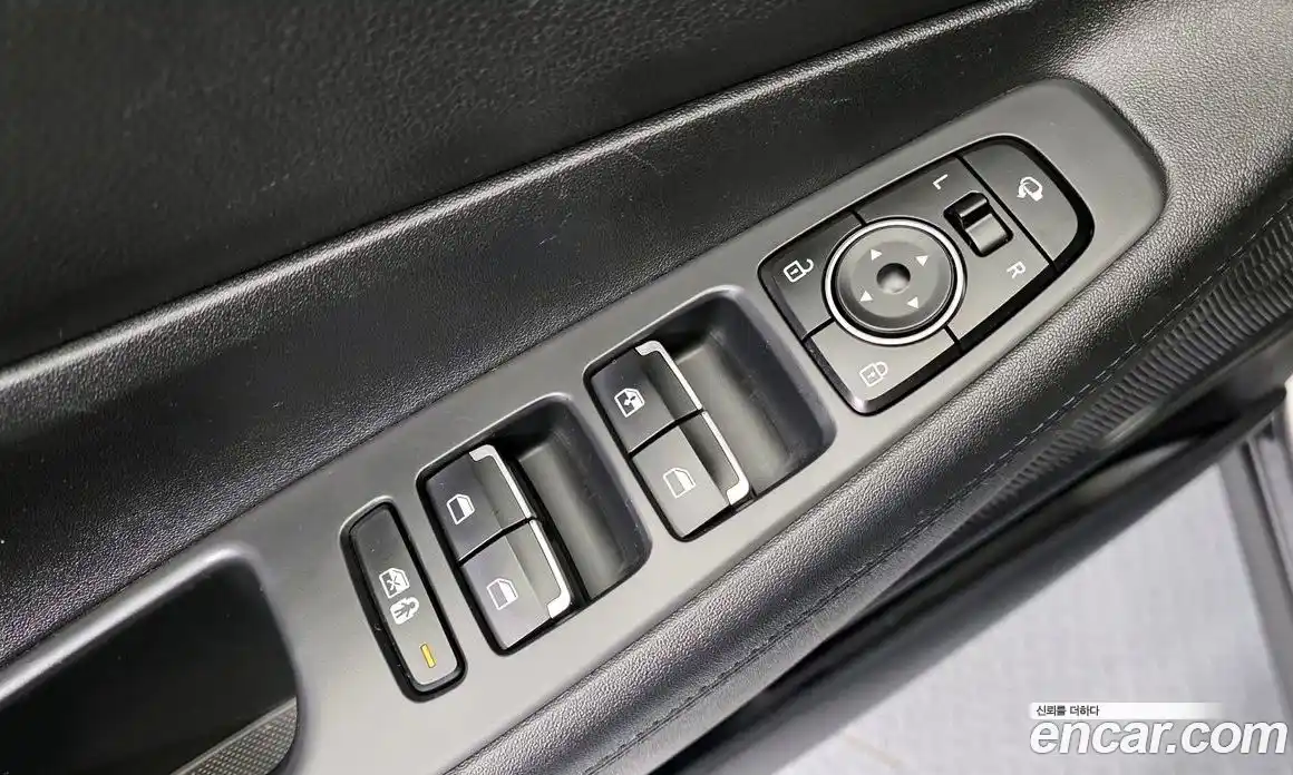 Hyundai Santa Fe 2023 2.2 Автомат в Москве № 124039, фото 5