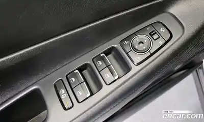 Hyundai Santa Fe 2023 2.2 Автомат в Москве № 124039, миниатюра 5