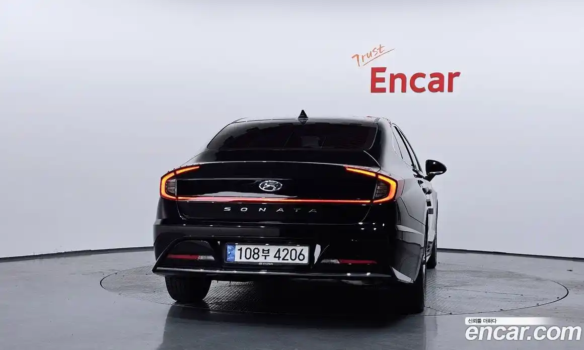 Hyundai Sonata 2023 2.0 Автомат в Москве № 126137, фото 13