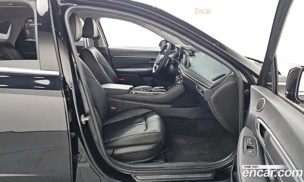 Hyundai Sonata 2023 2.0 Автомат в Москве № 126137, фото 16