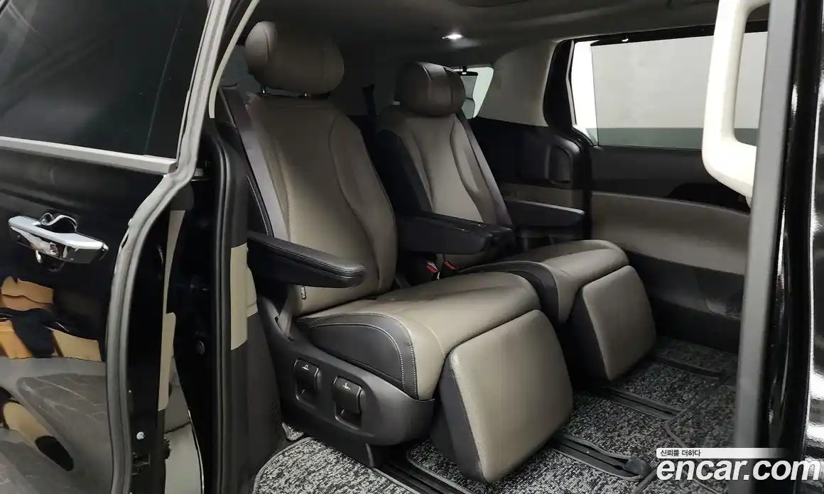 Kia Canival 2025 2.2 Автомат в Москве № 128231, фото 12