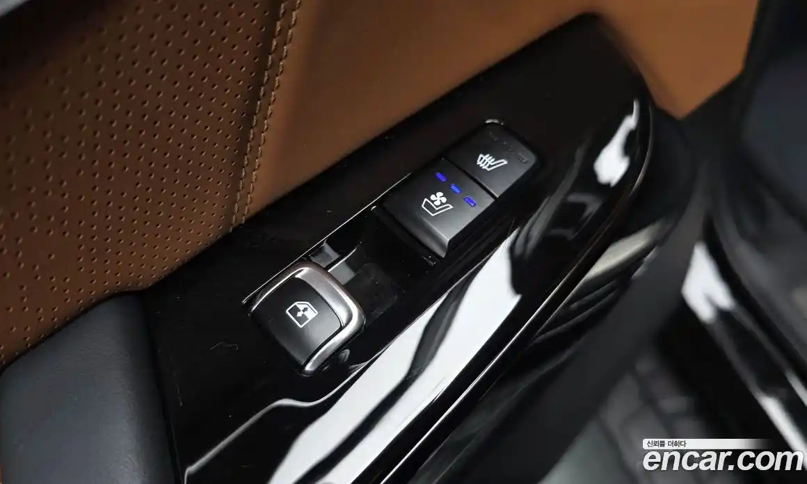 Kia Mohave 2024 3.0 Автомат в Москве № 128413, фото 19