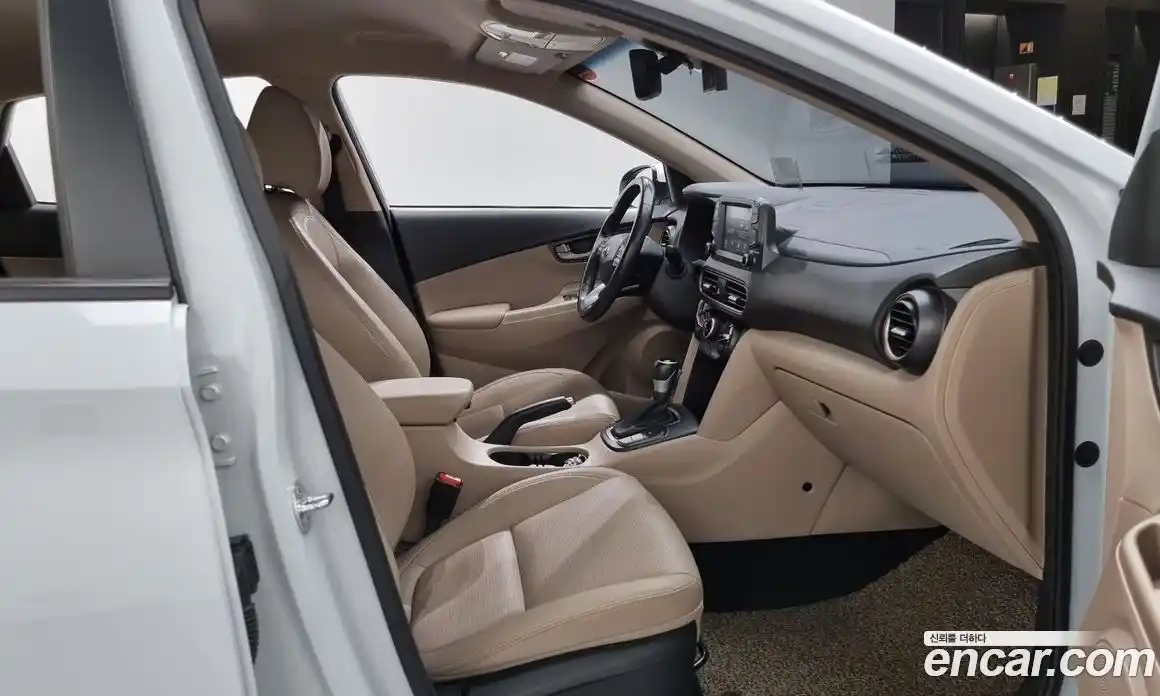 Hyundai Kona 2019 1.6 Автомат в Москве № 129837, фото 16