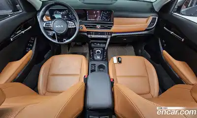 Kia Seltos 2024 1.6 Автомат в Москве № 130422, миниатюра 4