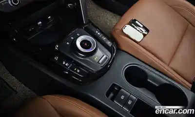 Kia Seltos 2024 1.6 Автомат в Москве № 130422, миниатюра 5