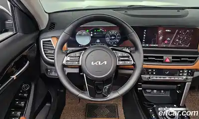 Kia Seltos 2024 1.6 Автомат в Москве № 130422, миниатюра 8