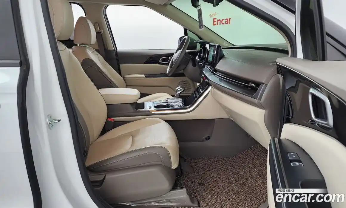 Kia Canival 2023 2.2 Автомат в Москве № 132576, фото 15