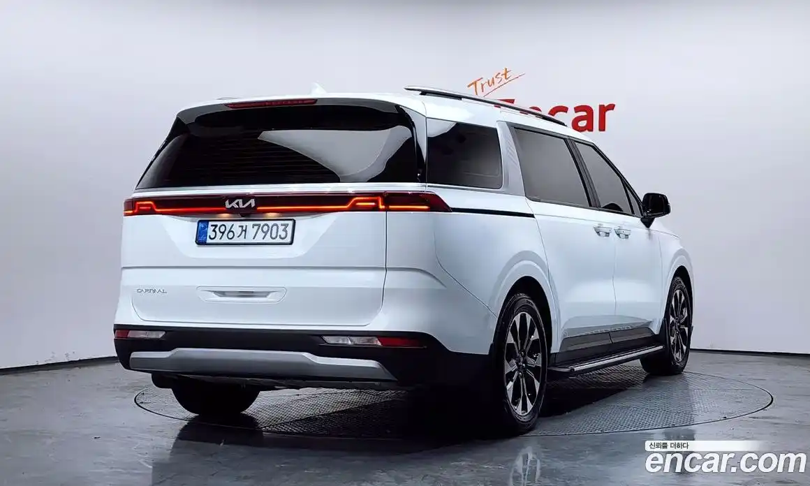 Kia Canival 2023 2.2 Автомат в Москве № 132576, фото 7