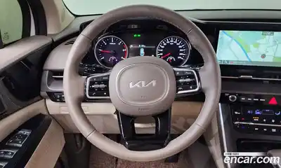 Kia Canival 2023 2.2 Автомат в Москве № 132576, миниатюра 10