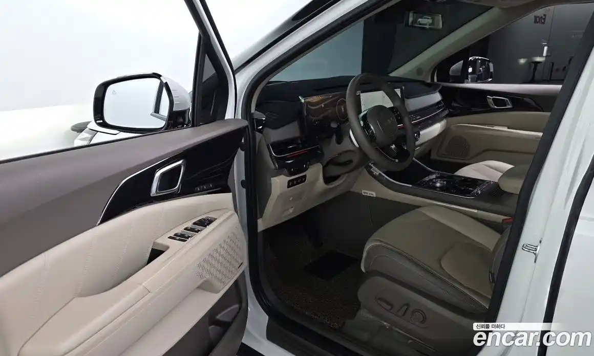 Kia Canival 2024 3.5 Автомат в Москве № 133220, фото 17