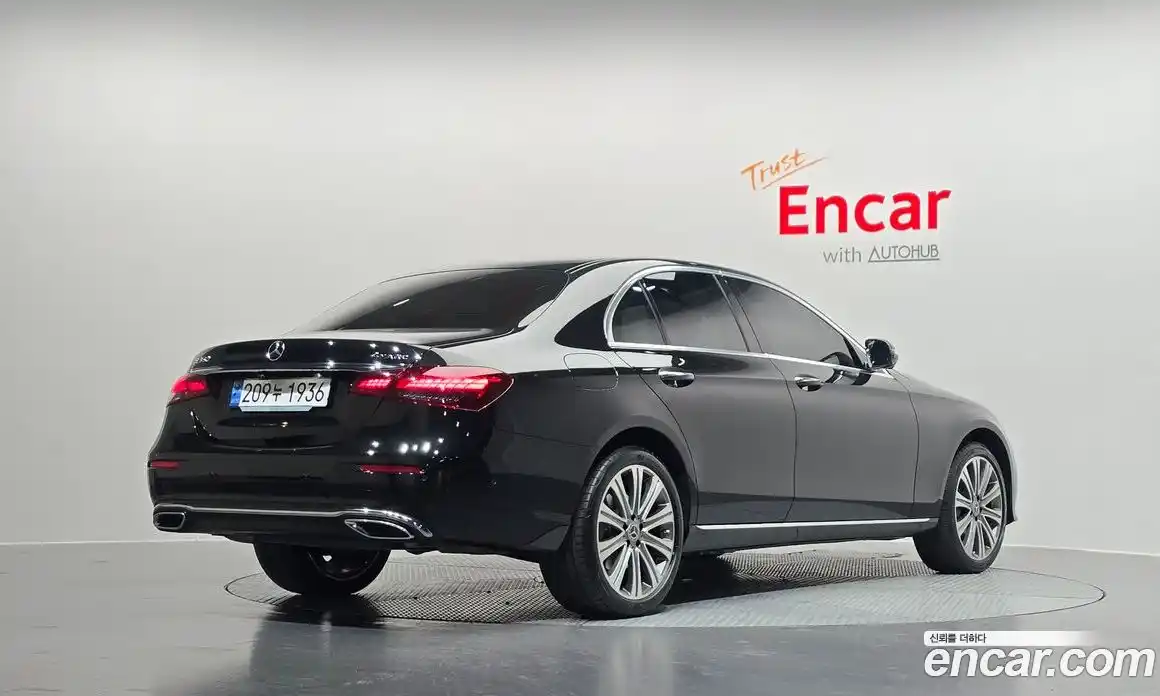 Mercedes-Benz E-Class 2023 2.0 Автомат в Москве № 135190, фото 12