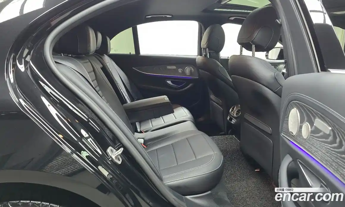 Mercedes-Benz E-Class 2023 2.0 Автомат в Москве № 135190, фото 13