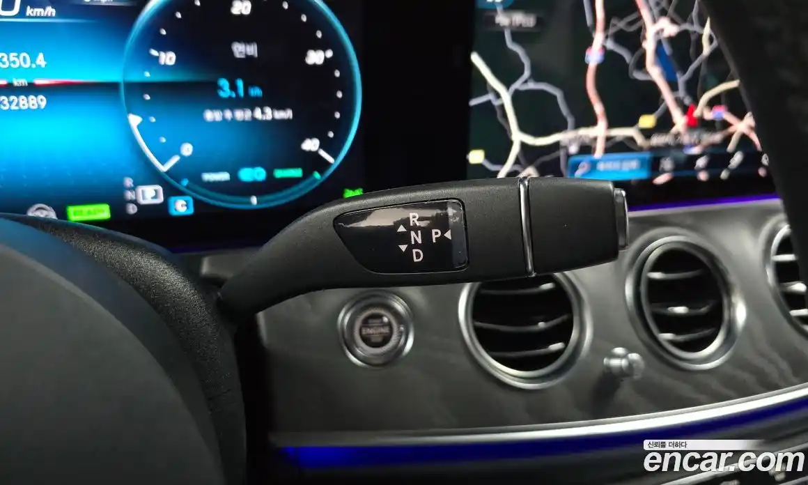 Mercedes-Benz E-Class 2023 2.0 Автомат в Москве № 135190, фото 20