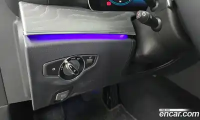 Mercedes-Benz E-Class 2023 2.0 Автомат в Москве № 135190, миниатюра 4