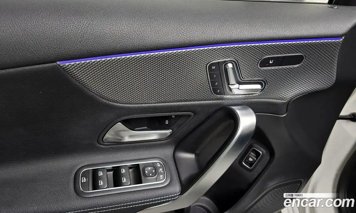 Mercedes-Benz A-Class 2021 2.0 Автомат в Москве № 141976, фото 18