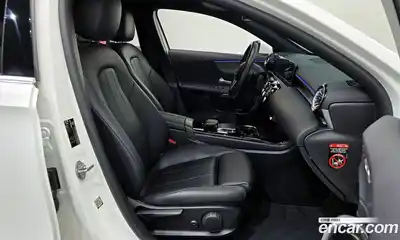 Mercedes-Benz A-Class 2021 2.0 Автомат в Москве № 141976, миниатюра 3