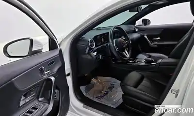 Mercedes-Benz A-Class 2021 2.0 Автомат в Москве № 141976, миниатюра 10