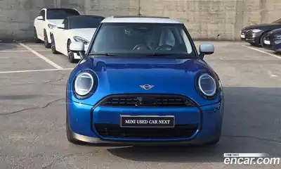 Mini Cooper 2025 2.0 Автомат в Москве № 143052, миниатюра 3