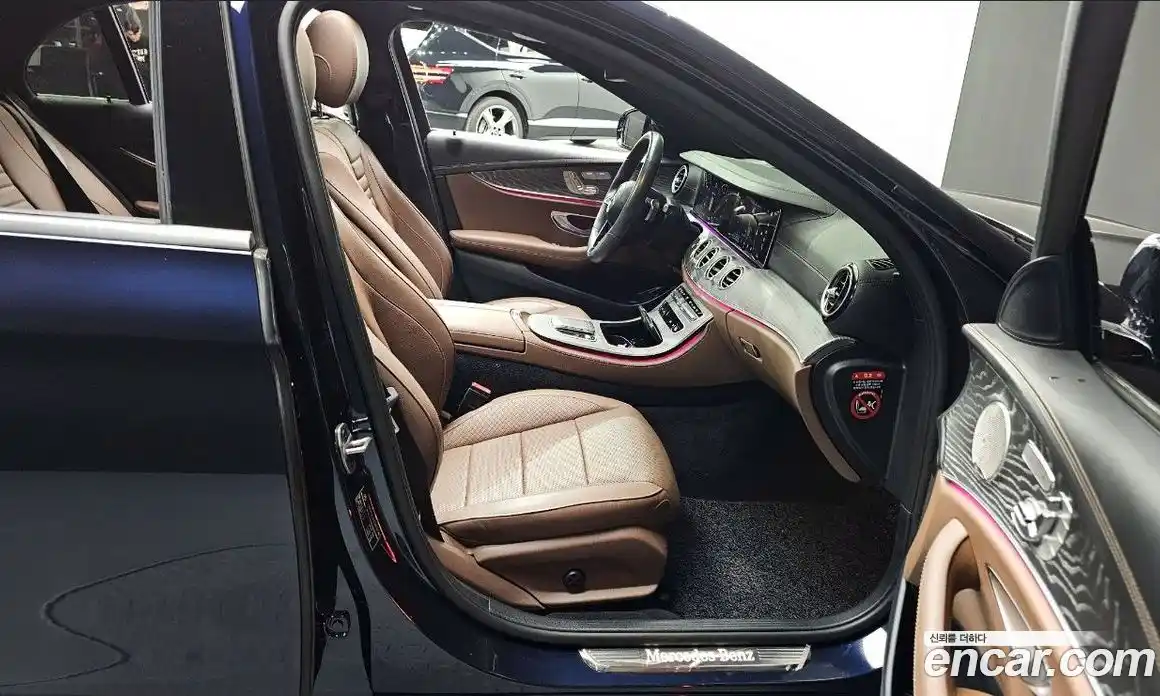 Mercedes-Benz E-Class 2022 2.0 Автомат в Москве № 143164, фото 11