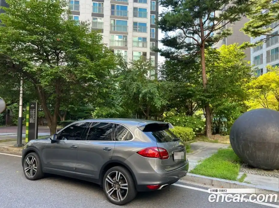 Porsche Cayenne 2011 4.8 Автомат в Москве № 144850, фото 3