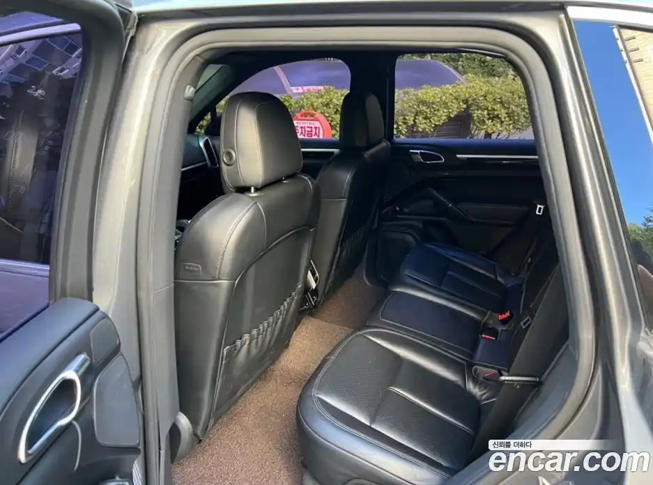 Porsche Cayenne 2011 4.8 Автомат в Москве № 144850, фото 6