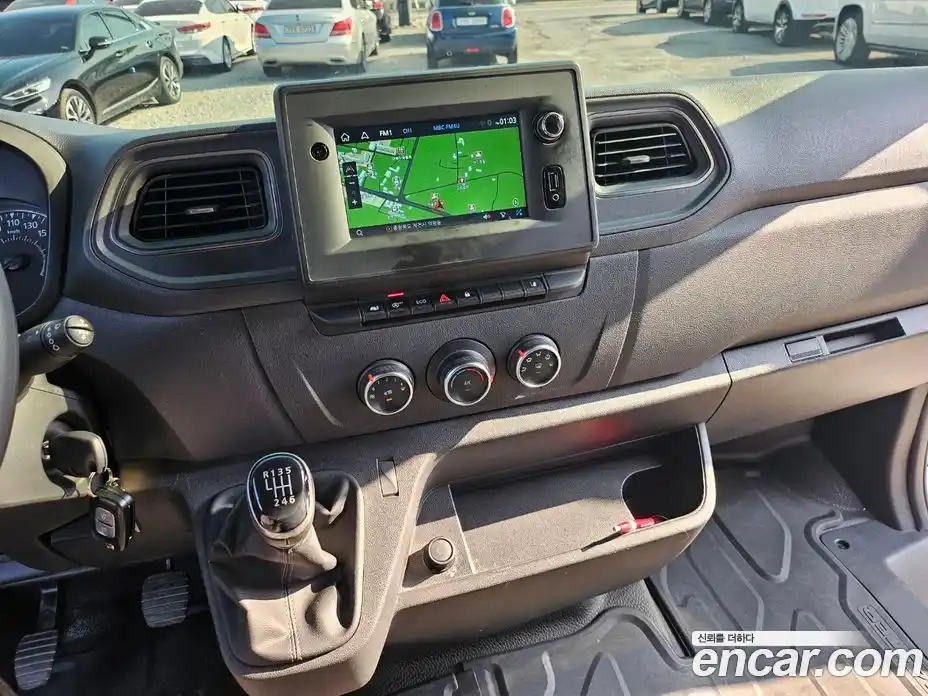 Renault Master 2020 2.3 Механическая в Москве № 152405, фото 15