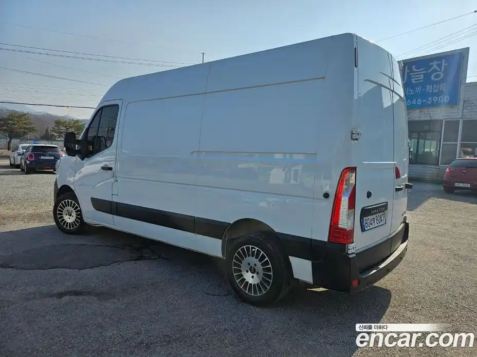 Renault Master 2020 2.3 Механическая в Москве № 152405, фото 5