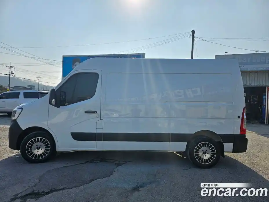 Renault Master 2020 2.3 Механическая в Москве № 152405, фото 6