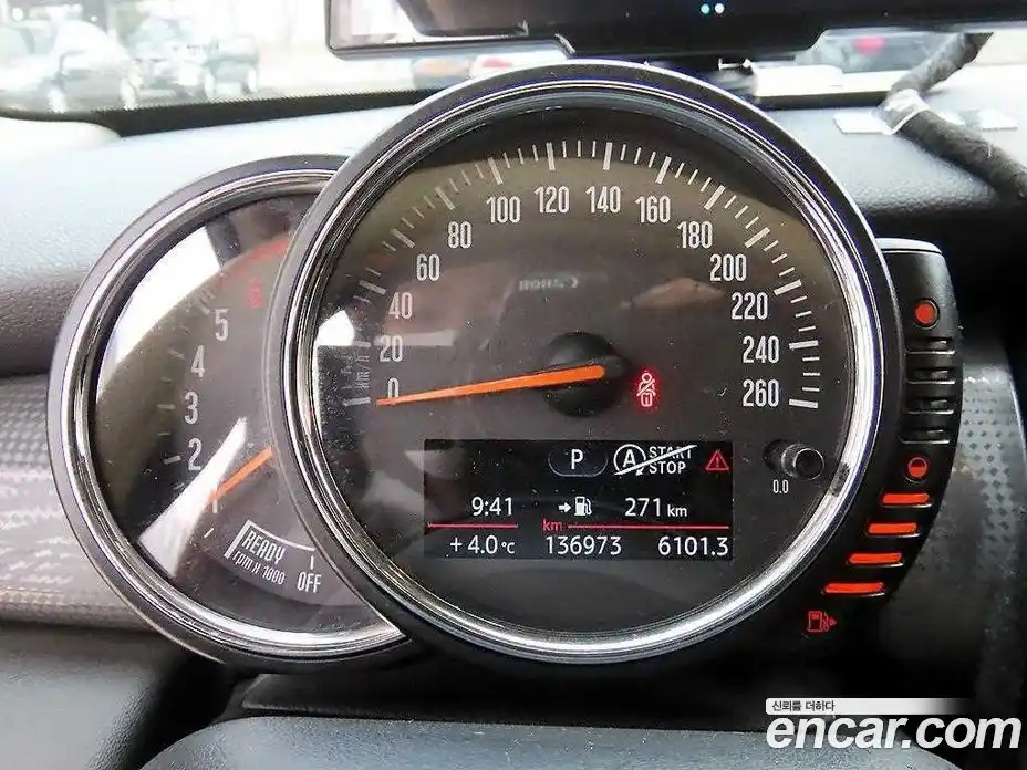 Mini Cooper 2015 1.5 Автомат в Москве № 155340, фото 9