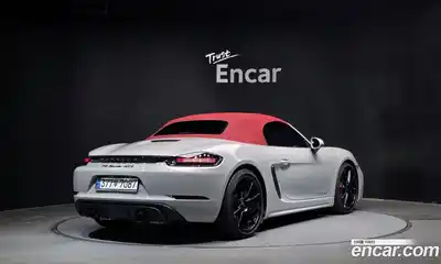 Porsche 718, 2024