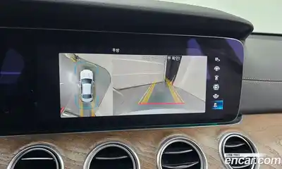 Mercedes-Benz E-Class 2022 2.0 Автомат в Москве № 160765, миниатюра 12