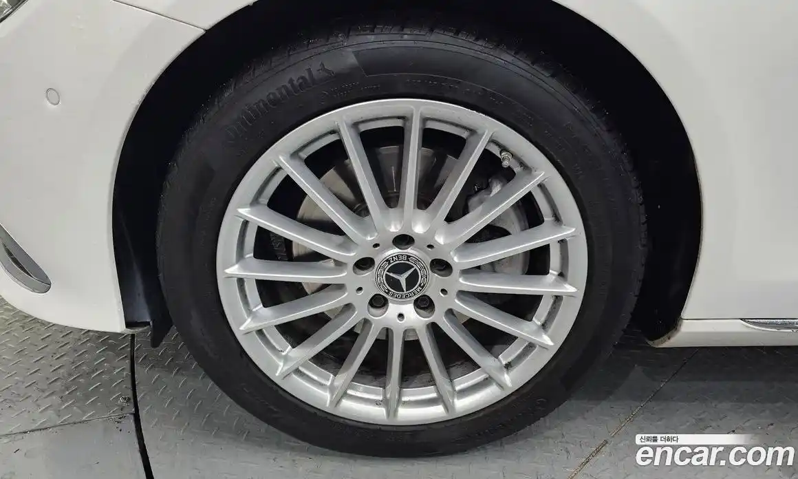 Mercedes-Benz E-Class 2022 2.0 Автомат в Москве № 160765, фото 19