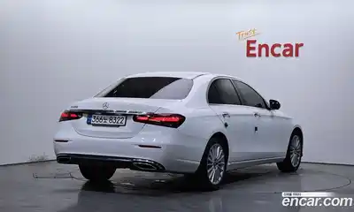 Mercedes-Benz E-Class 2022 2.0 Автомат в Москве № 160765, миниатюра 6