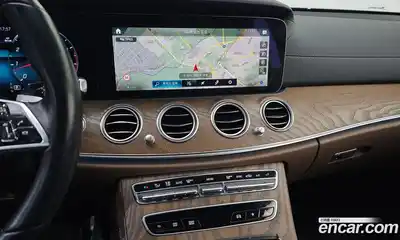 Mercedes-Benz E-Class 2022 2.0 Автомат в Москве № 160765, миниатюра 8