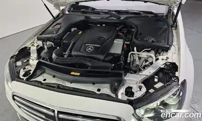 Mercedes-Benz E-Class 2022 2.0 Автомат в Москве № 160765, миниатюра 10