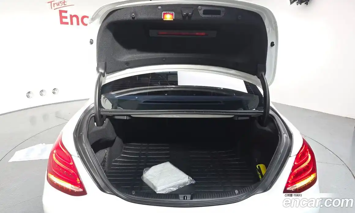 Mercedes-Benz C-Class 2017 2.0 Автомат в Москве № 161682, фото 13