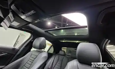 Mercedes-Benz E-Class 2021 2.0 Автомат в Москве № 161994, миниатюра 2