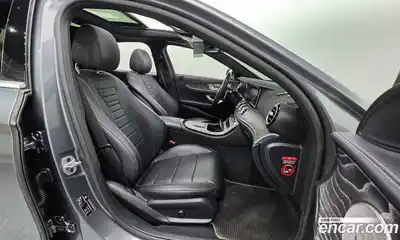 Mercedes-Benz E-Class 2021 2.0 Автомат в Москве № 161994, миниатюра 4