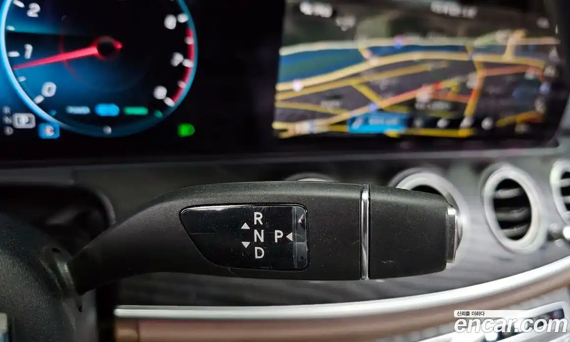 Mercedes-Benz E-Class 2021 2.0 Автомат в Москве № 162081, фото 9