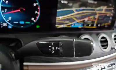 Mercedes-Benz E-Class 2021 2.0 Автомат в Москве № 162081, миниатюра 9